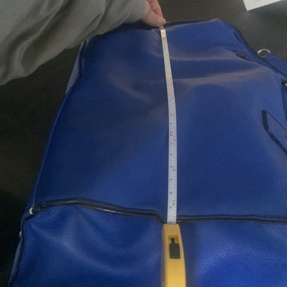 Michael Kors Bag - Picture 5 of 9